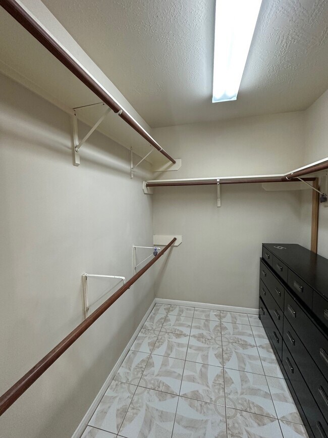 Photo - 3101 Meadow Bay Dr