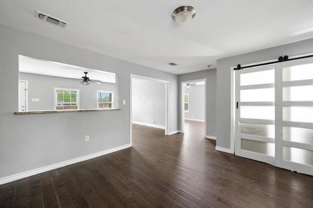Photo - 2020 Bluebonnet Dr