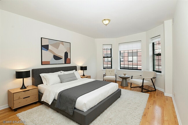 Photo - 1304 N Claremont Ave Unidad 3