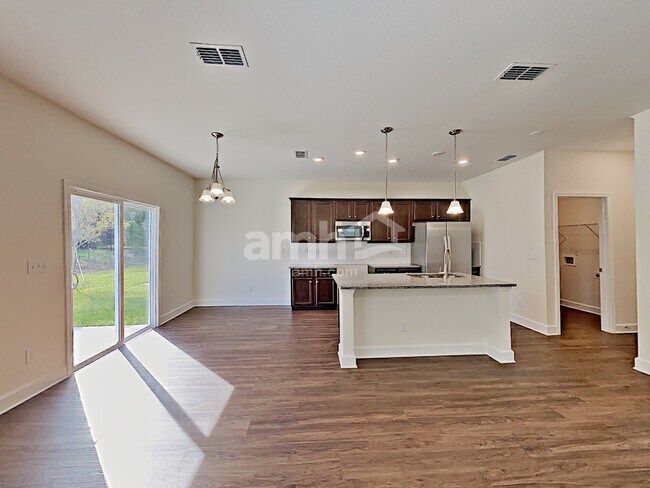 Photo - 8607 Highfield Ave