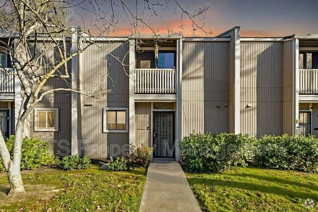 Building Photo - 9 Derow Ct Rental