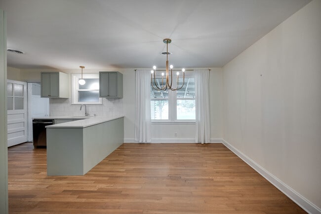 Photo - 2312 Modena Dr