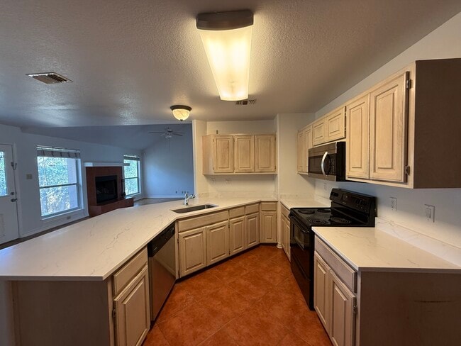 Photo - 1907 Summerwood Dr