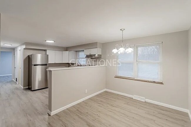 Photo - 4444 W Washington St