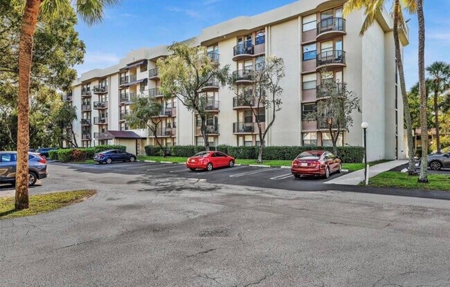 Photo - 2701 Riverside Dr