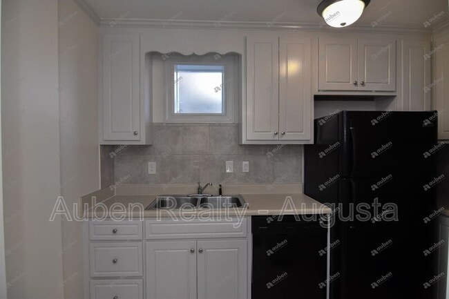 Photo - 239 Greene St