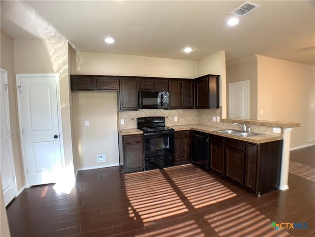 Photo - 1140 Brown Rock Dr