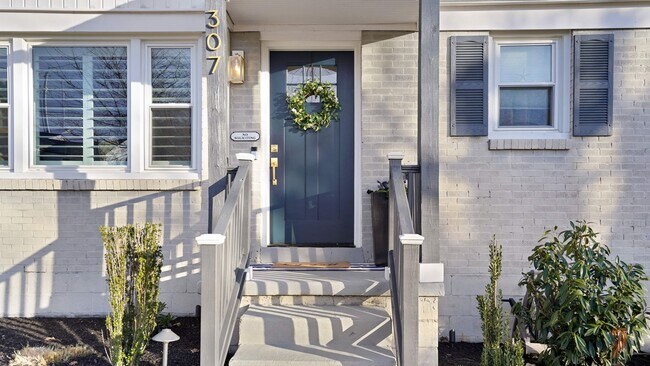 Photo - 307 Avondale Dr