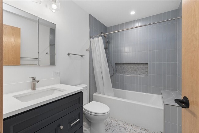 Photo - 12405 S 75th Ave