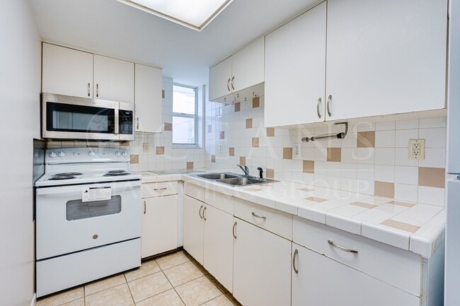 Photo - 517 University Blvd Unit 1