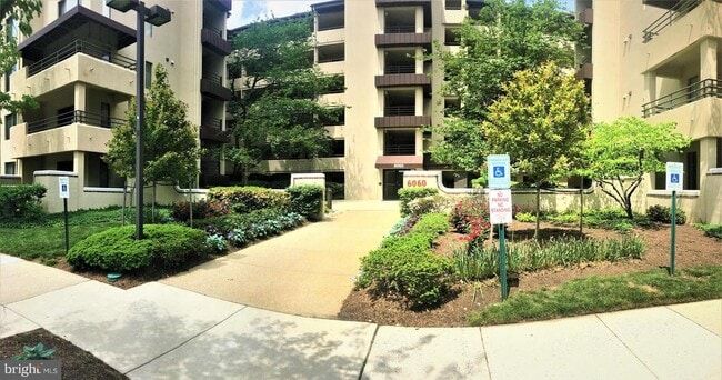 Building Photo - 6060 California Cir Unit 110 Rental