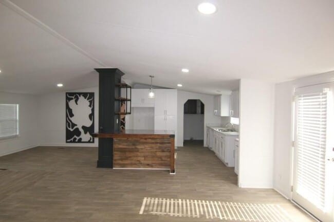 Photo - 2232 Dawson Forest Rd E