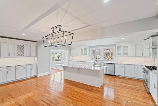 Photo - 80 3rd St
