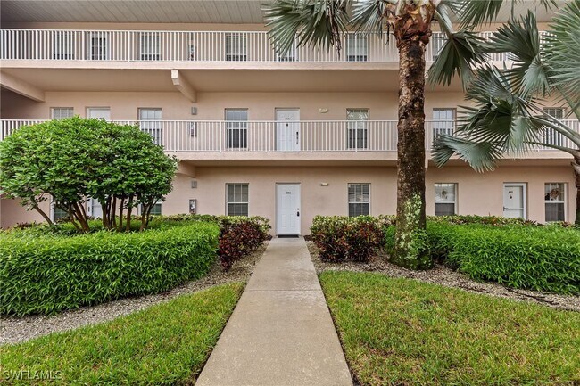 Photo - 3250 Cypress Glen Way Unidad 406