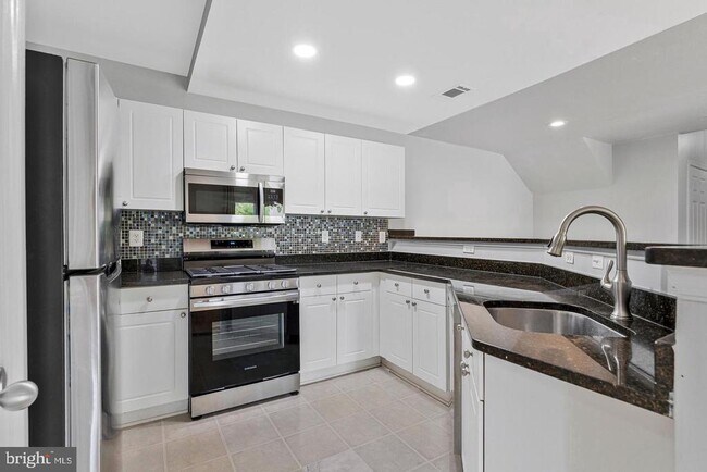 11355 Aristotle Dr Unit 8-413