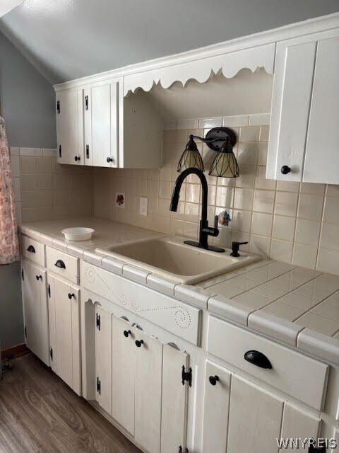 Photo - 1997 Hertel Ave