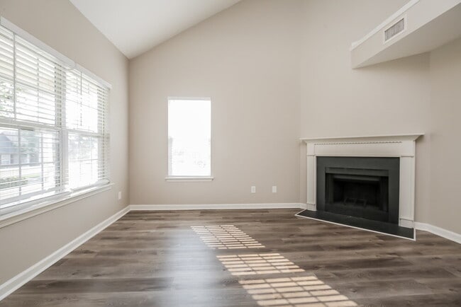 Photo - 805 Stone Flower Ct