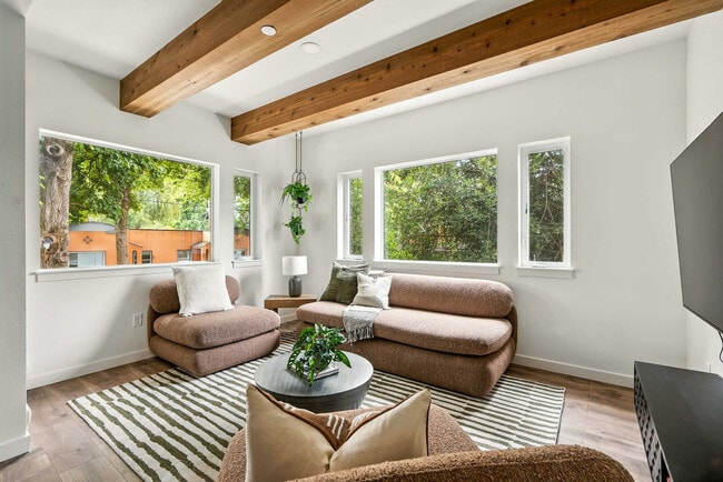 Photo - 925 NE 23rd Ave Unidad ID1309878P