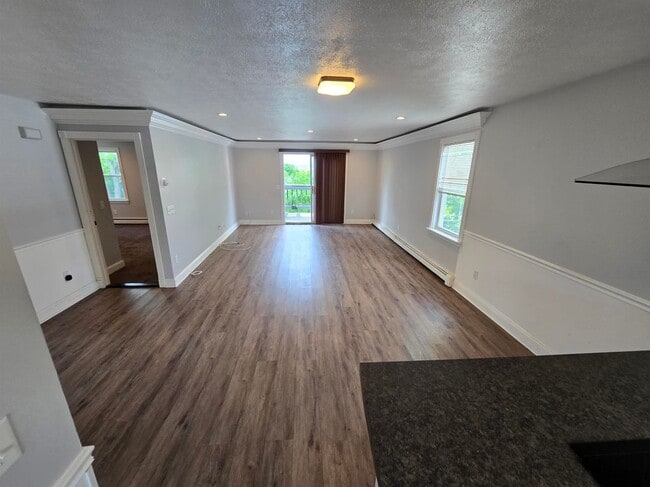 Photo - 25 W Rosedale Ave