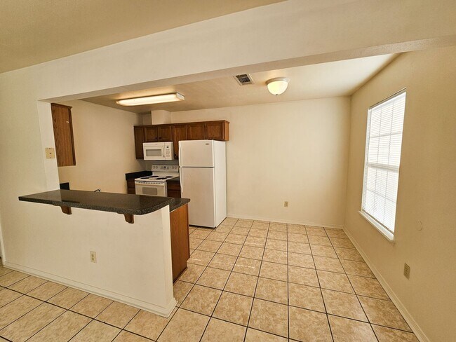 Photo - 1859 Brazil Ave