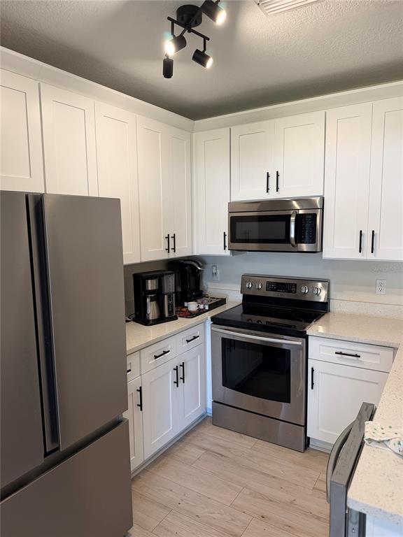 Photo - 1532 Blue Magnolia Rd