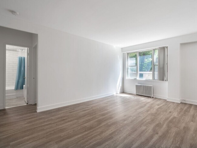 Photo - 161 St George St