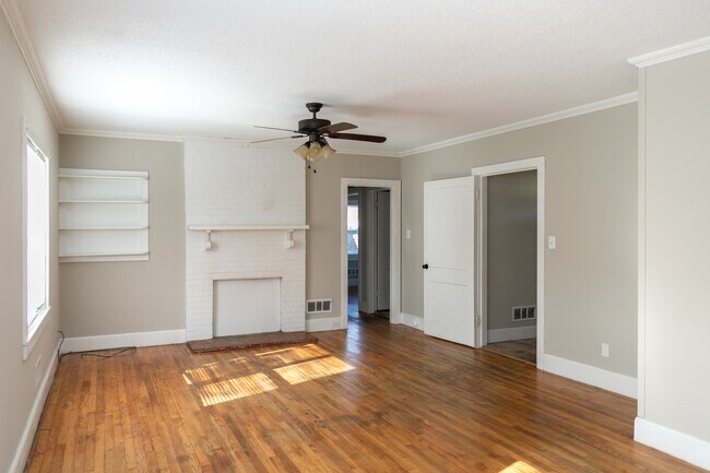 Photo - 235 Sharon Ave NW