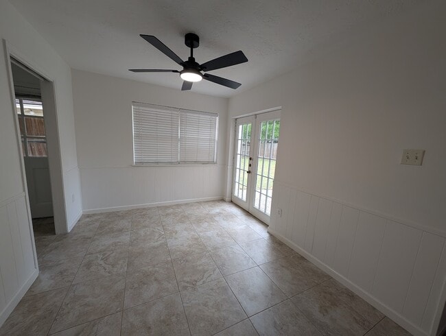 Photo - 14106 Locke Ln