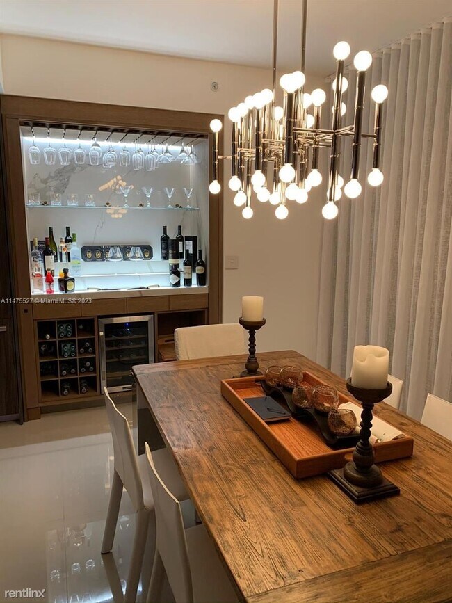 Photo - 3 br, 4 bath Condo - 488 NE 18th St Unit 1615 Unidad 1615