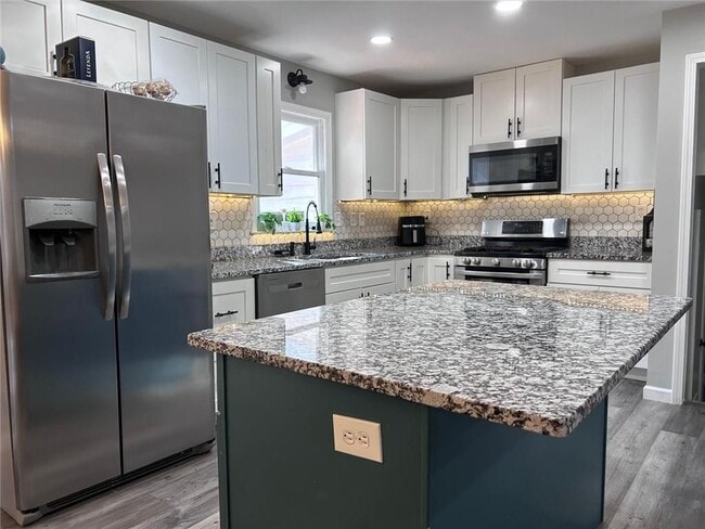 Photo - 356 Norhill Ct