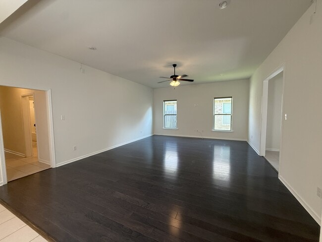 Building Photo - 838 Sehdeva Memorial Dr Rental