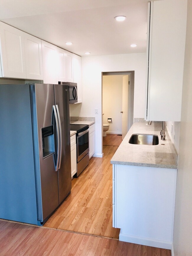 Photo - 2115 Overlook Dr
