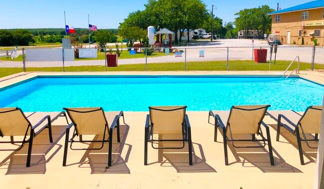 Photo - 4242 US Highway 287 Access Rd N Unit Apartment