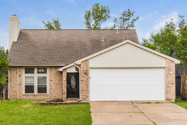 Building Photo - 511 Rosewood Ln