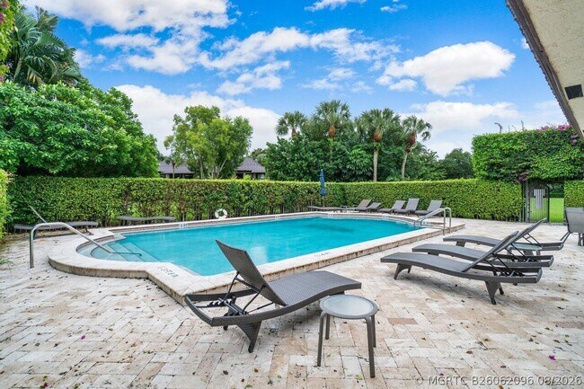 13334 Polo Club Rd Unit 208