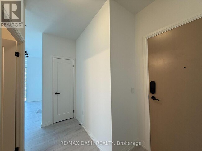 Photo - 280 Dundas St W Unit 901