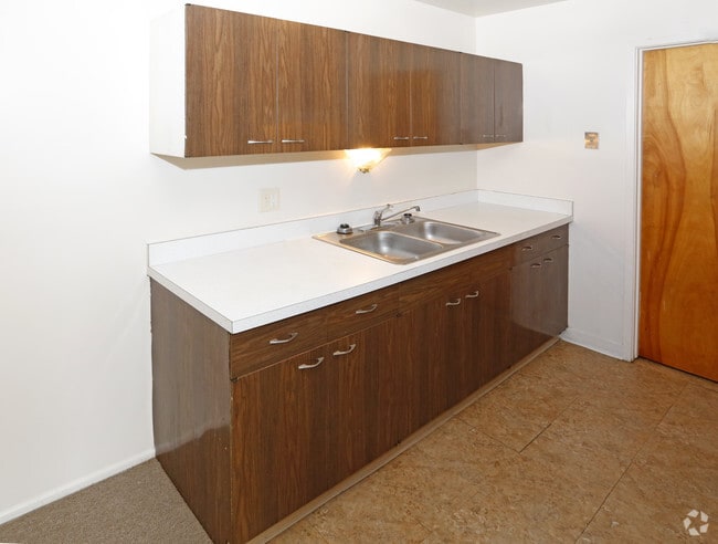 2BR,1BA