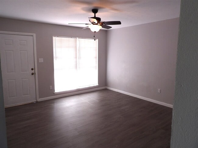 Photo - 4611 NW Santa Fe Ave