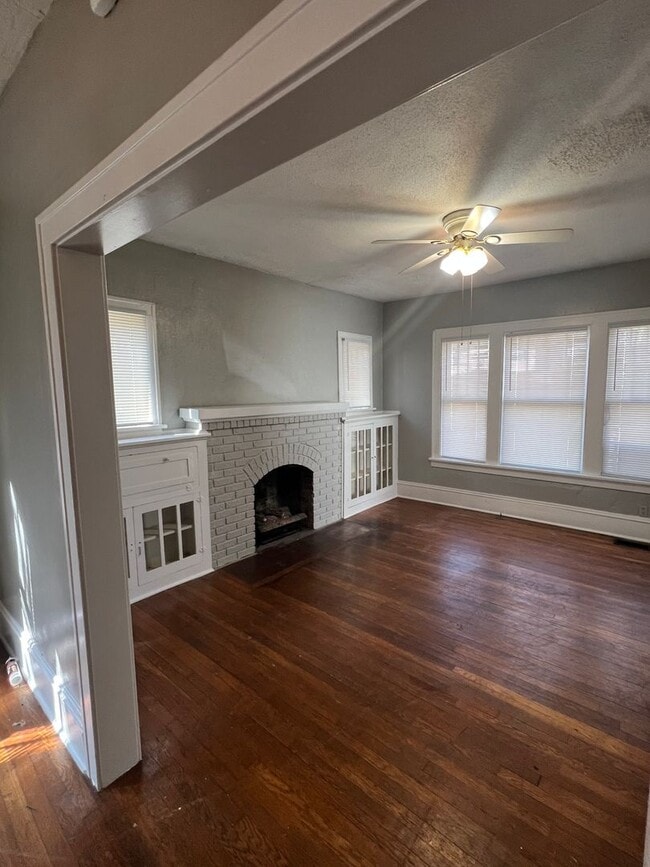 Photo - Classic Brick bungalow in the Heart of Bristol Virginia. Property has been freshly painted and is...