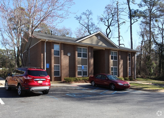 Riverside Gardens Apartments For Rent In Macon Ga Forrent Com