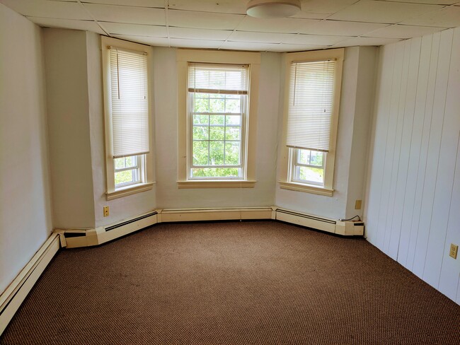 Photo - 8 Christian Court Unit 3rd Floor