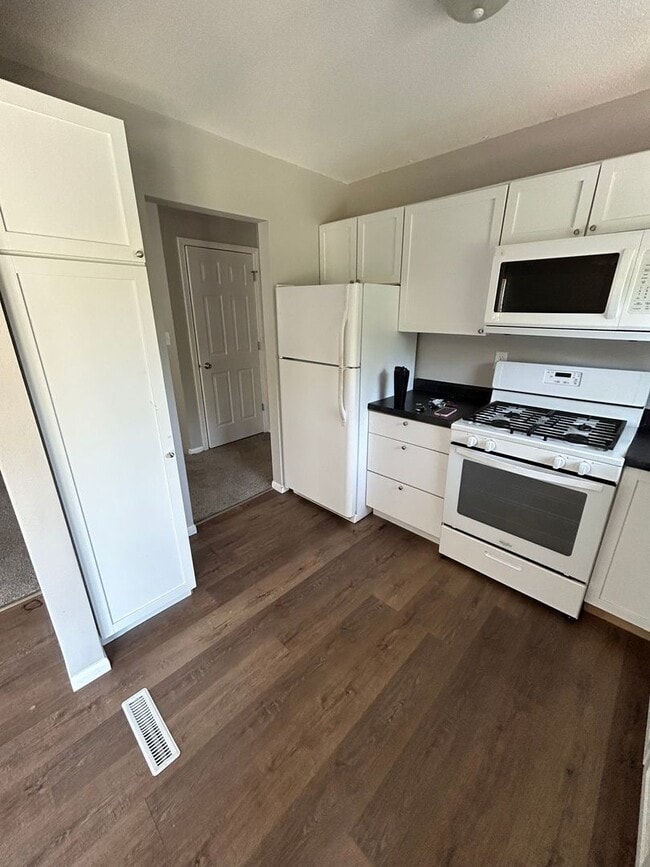 Photo - Norwalk Four Bedroom