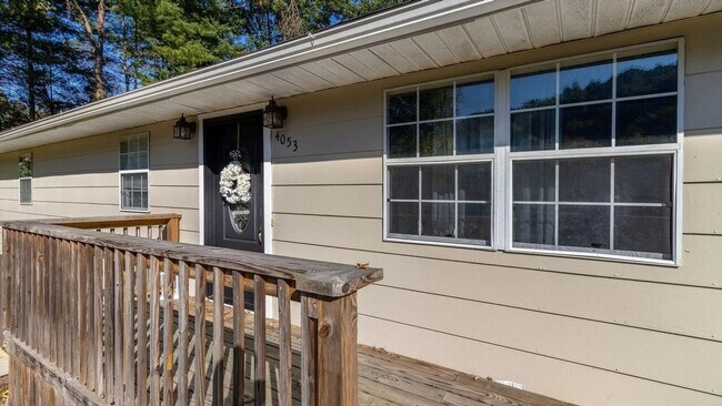 Photo - Charming 3BR House in Ona