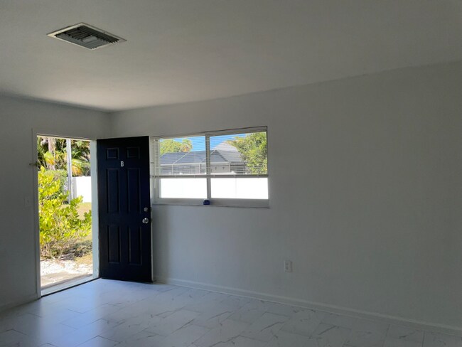 Photo - 627 92nd Ave N