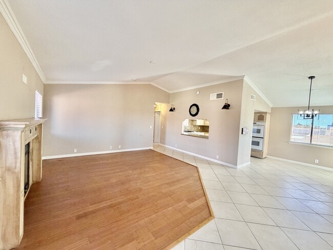 Photo - 5135 Edna Ave