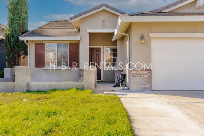 Photo - Charming 3-Bedroom Home with a Beautiful Pool in Lathrop! *POOL SERVICE INCLUDED*