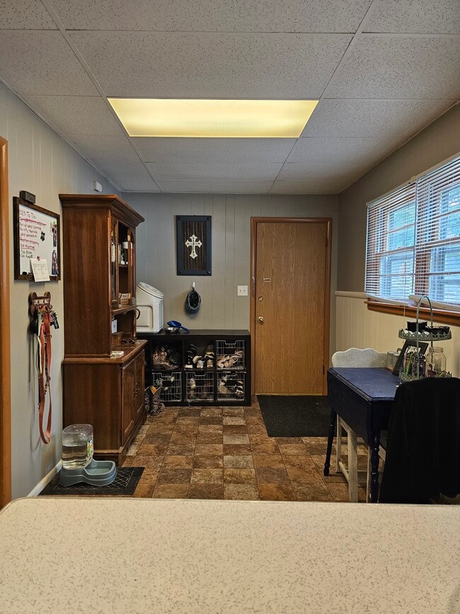 Dining Area/Entry - 1013 10th Ave N Unit 1