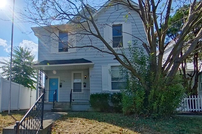 Building Photo - 1473 Thomas Ave Unit 1473