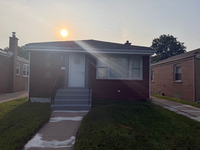 Building Photo - Updated Brick Ranch with 3 Bedrooms and Finished Basement