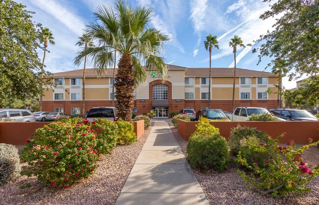 Photo - Furnished Studio-Phoenix - Biltmore Apartment